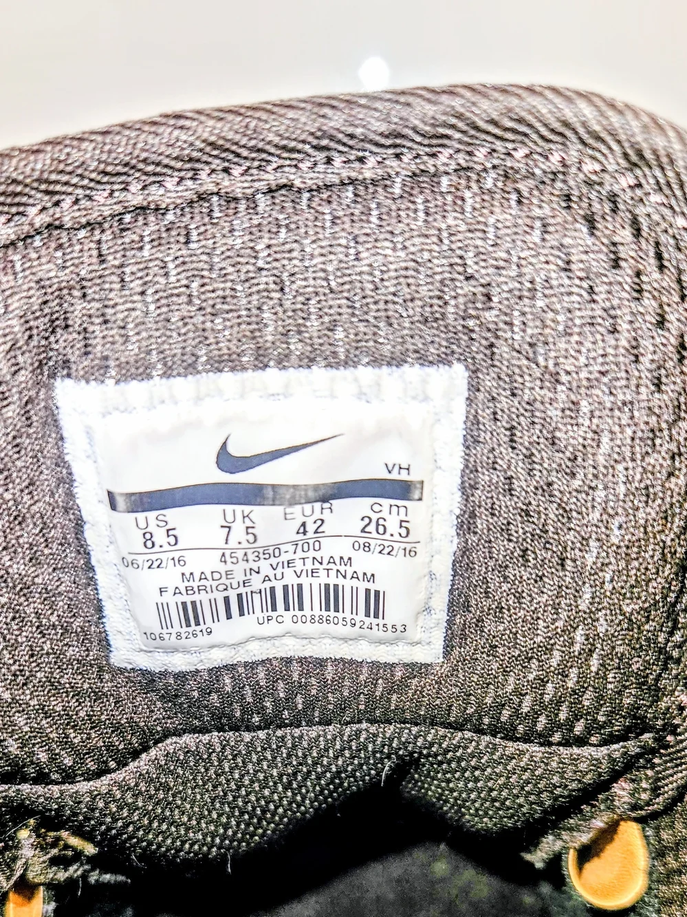 Nike Men's Tan and Black Workstyle Boots